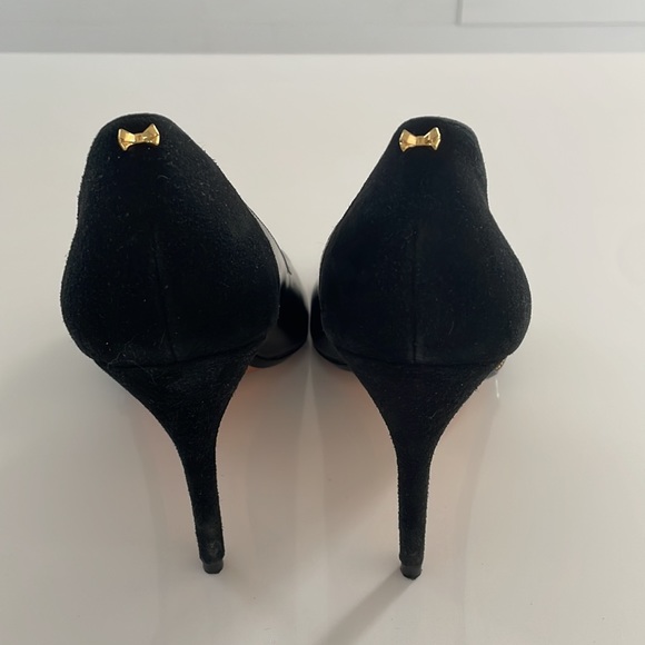 ⭐️HP⭐️ Ted Baker Black/Gold Suede and Patent Leather Heels - 39 (8.5) - Picture 4 of 12